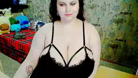 whisperinthedarkk online show from 12-16-25, 10:26