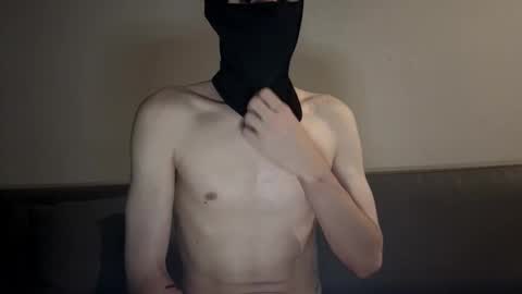 whispero_o online show from 10-27-25, 12:36