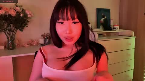 Snapshot of whispersofdarsy chatting on 02-18-26, 07:32 whispersofdarsy online show from 02-18-26, 07:32