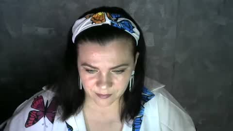 Snapshot of white__queen_ chatting on 07-02-26, 06:19 white__queen_ online show from 07-02-26, 06:19