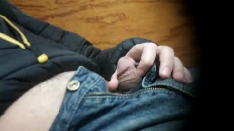 Snapshot of white_boy15 chatting on 12-30-24, 08:10 n n15 online show from 12-30-24, 08:10