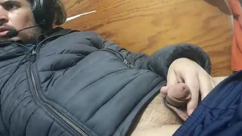 Snapshot of white_boy15 chatting on 10-26-25, 04:40 n n15 online show from 10-26-25, 04:40