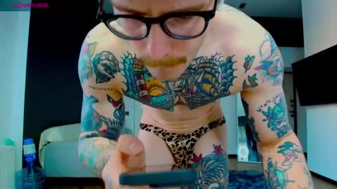Snapshot of white_king999 chatting on 07-17-26, 02:51 Max online show from 07-17-26, 02:51