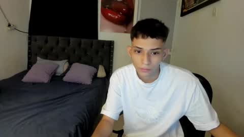 white online show from 03-30-26, 01:28