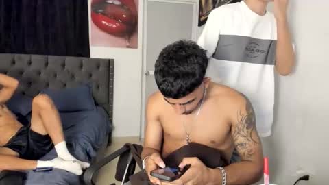 white online show from 04-26-26, 04:54