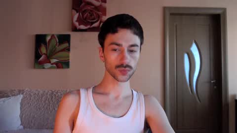 Snapshot of white_sport chatting on 12-16-25, 11:48 Tom online show from 12-16-25, 11:48