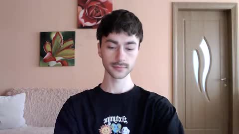 Snapshot of white_sport chatting on 01-12-26, 11:26 Tom online show from 01-12-26, 11:26