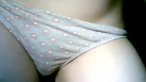 Snapshot of whiteapsara chatting on 02-19-25, 09:58 Love online show from 02-19-25, 09:58