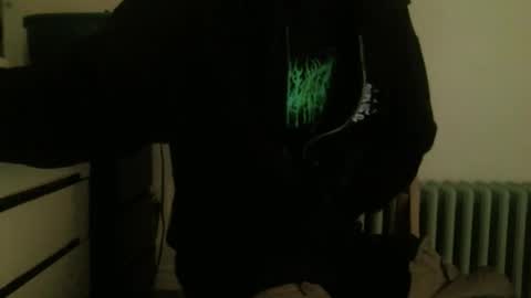 Snapshot of whiteboyslim21 chatting on 11-25-25, 04:12 whiteboyslim21 online show from 11-25-25, 04:12