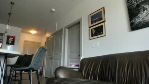 Snapshot of whitechocalate91 chatting on 10-08-25, 06:49 just str8 stud nut 1000 online show from 10-08-25, 06:49