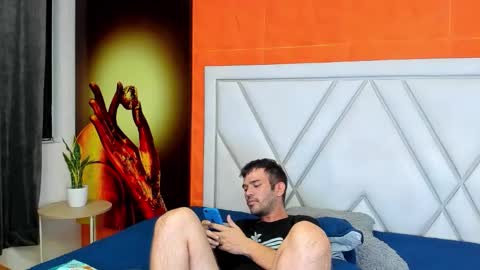 Dylan white online show from 10-06-25, 06:05