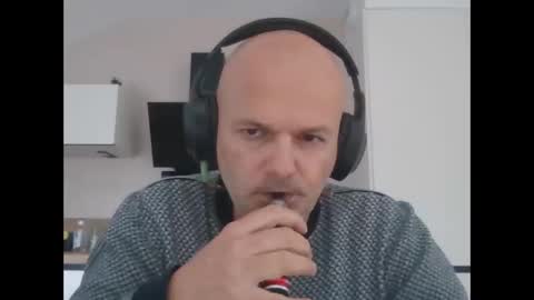 Snapshot of whiteeaglesrb chatting on 10-11-25, 03:43 whiteeaglesrb online show from 10-11-25, 03:43