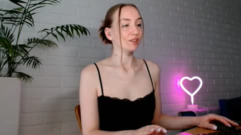 Snapshot of whiteprincessluna chatting on 06-28-26, 12:00 You wont find me here on Saturdays and Sundays online show from 06-28-26, 12:00