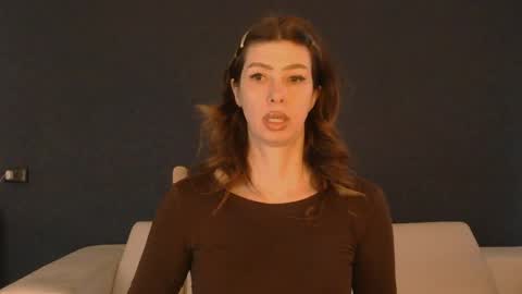 White Queen online show from 04-13-26, 08:20