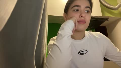 Snapshot of whitesun18 chatting on 11-28-25, 05:37 Eve online show from 11-28-25, 05:37