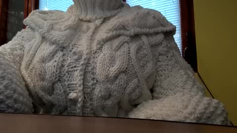 whitesweater online show from 10-08-25, 07:06