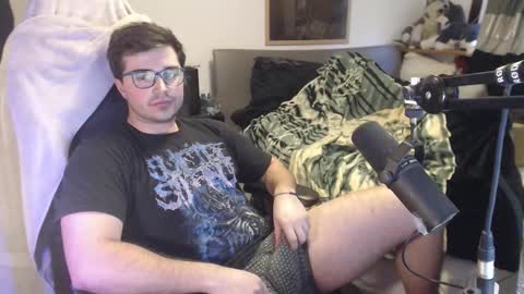 Snapshot of whitewolfdace chatting on 03-03-26, 04:13 Drake online show from 03-03-26, 04:13