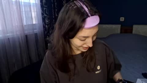 Snapshot of whitleyscianna chatting on 04-29-26, 04:11 Cindy online show from 04-29-26, 04:11