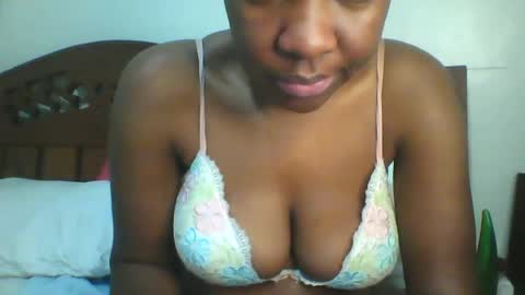 Snapshot of whitney_ly chatting on 06-20-26, 05:21 whitney_ly online show from 06-20-26, 05:21