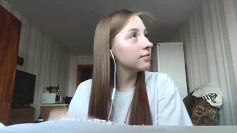 Vicky online show from 03-17-26, 01:58