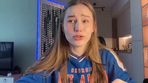 Alisa online show from 01-04-25, 06:41