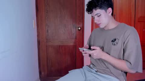 whos_he online show from 01-09-26, 09:05