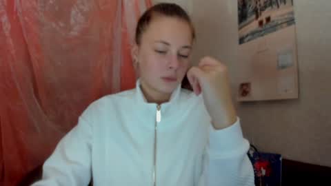 Veronica online show from 12-23-24, 12:14