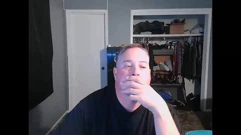 Snapshot of whydoidothis77 chatting on 11-10-25, 04:00 whydoidothis77 online show from 11-10-25, 04:00