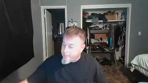 Snapshot of whydoidothis77 chatting on 11-25-25, 02:44 whydoidothis77 online show from 11-25-25, 02:44