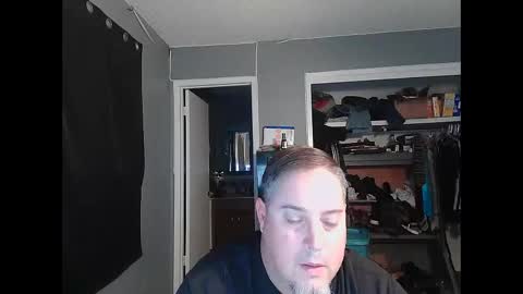 Snapshot of whydoidothis77 chatting on 11-26-25, 12:33 whydoidothis77 online show from 11-26-25, 12:33