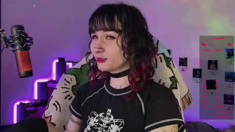 Snapshot of whysosweet chatting on 10-08-25, 01:14 iggy iggz online show from 10-08-25, 01:14