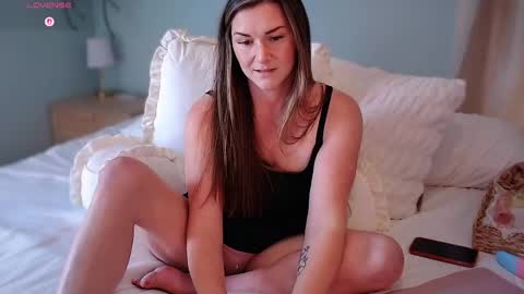 WickedWifeXO online show from 04-06-26, 03:46