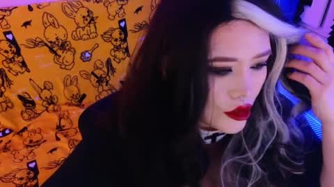 Snapshot of wickedxqueen chatting on 06-09-26, 09:37 Laura online show from 06-09-26, 09:37