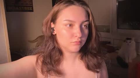 VI online show from 02-23-25, 06:01