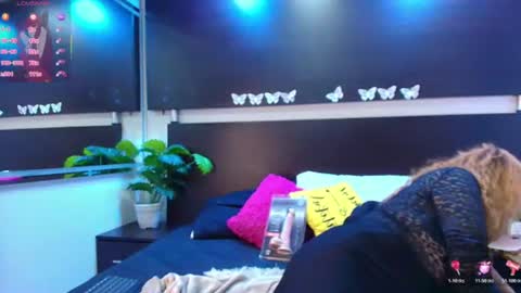Snapshot of wife_mature chatting on 07-15-26, 12:32 sussy online show from 07-15-26, 12:32