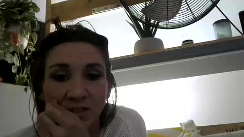 Snapshot of wifeonly chatting on 01-24-25, 03:55 Wifeonly online show from 01-24-25, 03:55