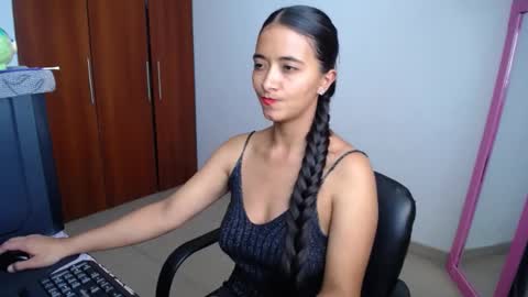 Ilauren online show from 01-20-25, 09:01