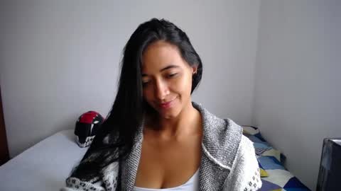 Snapshot of wifhot chatting on 04-18-26, 01:59 Ilauren online show from 04-18-26, 01:59