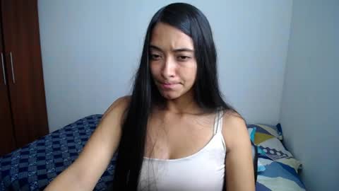 Snapshot of wifhot chatting on 05-12-26, 06:27 Ilauren online show from 05-12-26, 06:27