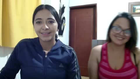Snapshot of wifhot chatting on 06-23-26, 11:47 Ilauren online show from 06-23-26, 11:47