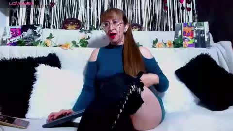 Snapshot of wiktoriabrown69 chatting on 04-21-26, 11:51 VICTORIA online show from 04-21-26, 11:51