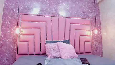 wild_firee_ online show from 11-21-25, 08:18