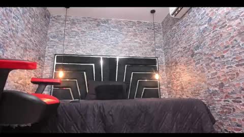 wild_firee_ online show from 05-21-26, 07:54