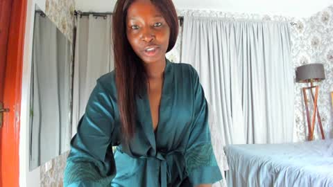 Snapshot of wild_joy chatting on 12-23-24, 05:17 wild_joy online show from 12-23-24, 05:17