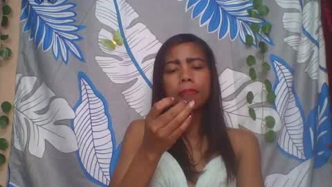 Snapshot of wildah chatting on 07-09-26, 01:59 wildah online show from 07-09-26, 01:59
