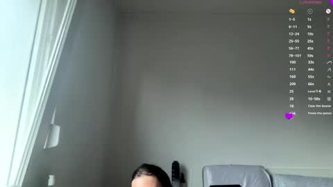 Mia online show from 02-04-26, 04:13