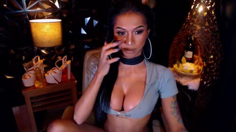 Snapshot of wildara chatting on 01-21-25, 10:08 wildara online show from 01-21-25, 10:08