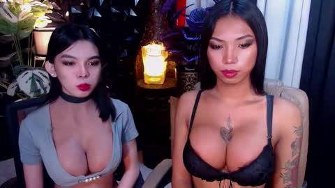 Snapshot of wildara chatting on 11-21-25, 10:30 wildara online show from 11-21-25, 10:30