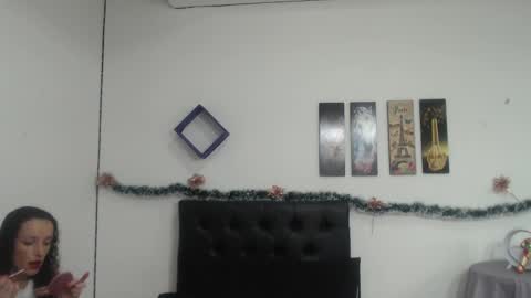 wildbarbie6 online show from 12-31-24, 06:24