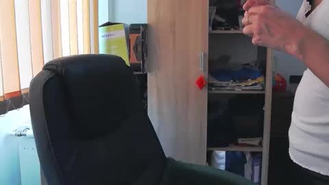 Bea online show from 04-09-26, 08:20